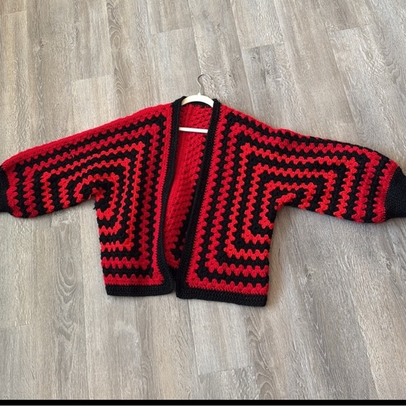 Crochet handmade red black orange geometric Whimsigoth witchy open cardigan XL - Picture 7 of 11